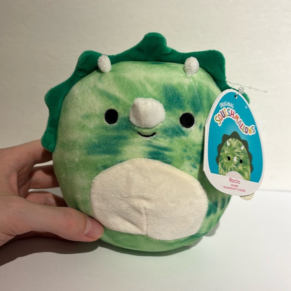 Squishmallow small Triceratops plushie Rocio